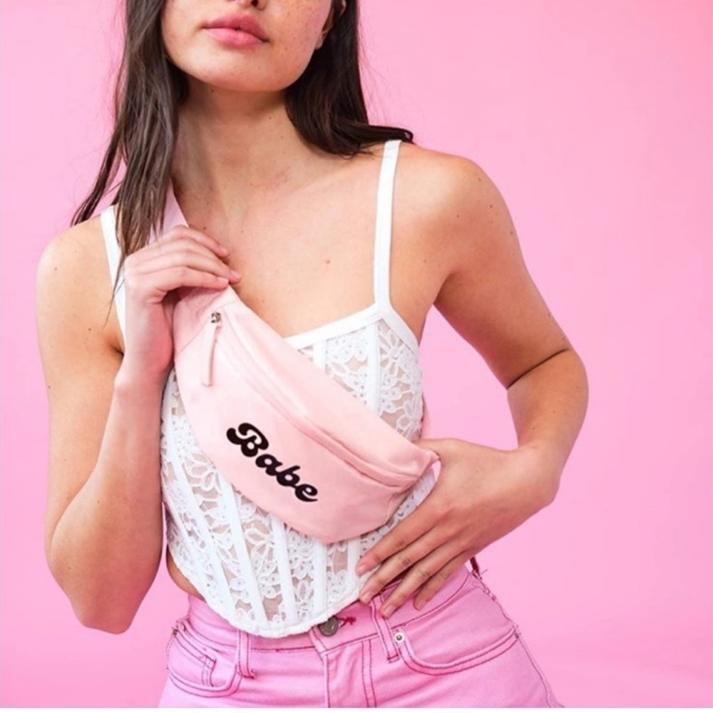 Pink Babe Fanny Pack Waist Bag - Picture 2 of 6